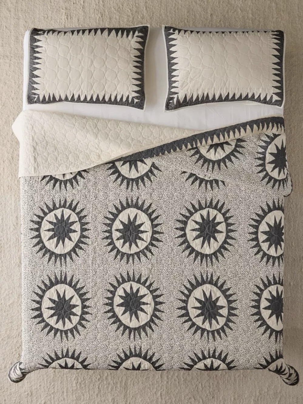 Jungalow Justina Blakeney abstract boho 
Soleil Quilt pillow cases Set king size